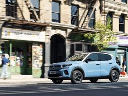 Mercury grey Nuova 2025 Citroën C3 PureTech SUV | 16.590 € (Buon prezzo)