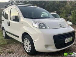 Bianco(met.) Usata 2012 Fiat Qubo Trekking Monovolume | 2500 € (Buon prezzo)