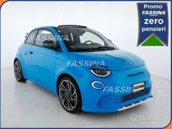 Blu Usata 2023 Abarth 500e Turismo Due volumi | 27.800 € (Buon prezzo)