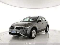 Grigio Usata 2023 VW T-Roc Life SUV | 26.900 € (Ottimo prezzo)