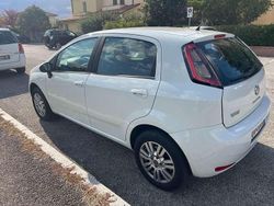 Bianco Usata 2014 Fiat Punto Lounge Tre volumi | 6000 € (Buon prezzo)