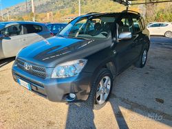 Grigio Usata 2006 Toyota RAV4 Luxury SUV | 6600 € (Buon prezzo)