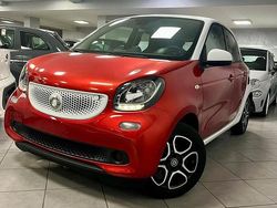 Rosso Usata 2017 Smart ForFour Passion Due volumi | 8900 € (Buon prezzo)