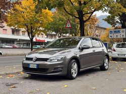 Grigio Usata 2016 VW Golf VII Trendline Tre volumi | 10.900 € (Buon prezzo)