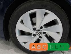 Blu/azzurro Usata 2020 VW Golf Life Tre volumi | 18.900 € (Ottimo prezzo)