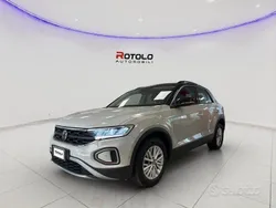 Grigio Usata 2022 VW T-Roc Life SUV | 19.900 € (Buon prezzo)