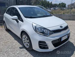 Usata 2016 Kia Rio Due volumi | 5999 € (Ottimo prezzo)