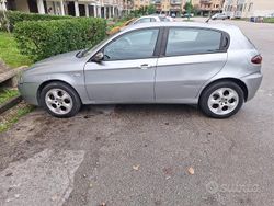 Grigio Usata 2003 Alfa Romeo 147 Due volumi | 800 € (Super prezzo)