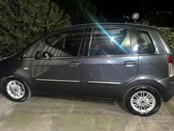 Grigio Usata 2012 Lancia Musa Monovolume | 5200 € (Cara)
