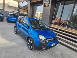 Blu Usata 2025 Fiat Panda Cross Cross Due volumi | 14.490 € (Buon prezzo)