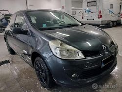 Usata 2009 Renault Clio II Due volumi | 2400 € (Ottimo prezzo)