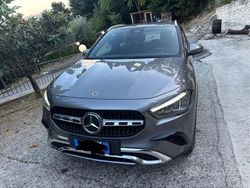 Grigio Usata 2023 Mercedes GLA200 SUV | 39.900 € (Cara)