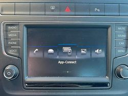 Bianco Usata 2017 VW Polo Trendline Tre volumi | 11.000 € (Buon prezzo)