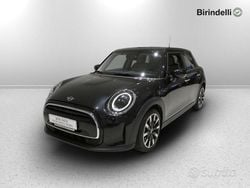 Nero Usata 2022 Mini Cooper Due volumi | 22.900 € (Buon prezzo)