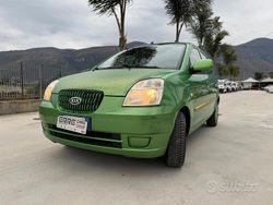 Verde Usata 2005 Kia Picanto Due volumi | 1800 € (Buon prezzo)