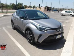 Argento Usata 2020 Toyota C-HR Style SUV | 16.999 € (Ottimo prezzo)