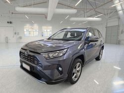 Grigio Usata 2021 Toyota RAV4 Hybrid SUV | 28.200 € (Buon prezzo)