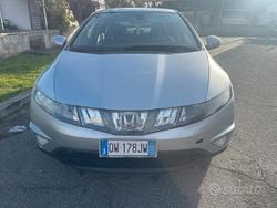 Usata 2009 Honda Civic Tre volumi | 3500 € (Super prezzo)