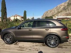 Usata 2015 Porsche Cayenne SUV | 42.000 € (Molto cara)