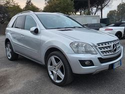 Argento Usata 2011 Mercedes ML350 Premium SUV | 10.990 € (Buon prezzo)