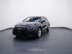 Grigio manhattan Usata 2023 Audi A3 Advanced Tre volumi | 26.990 € (Buon prezzo)