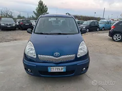 Blu Usata 2005 Toyota Yaris Verso Monovolume | 2800 € (Buon prezzo)