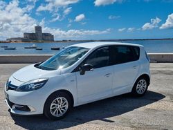 Usata 2016 Renault Scénic III LIMITED Monovolume | 7500 € (Buon prezzo)