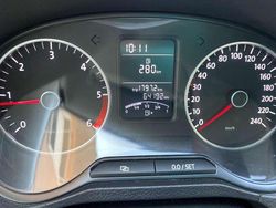 Usata 2012 VW Polo Comfortline Tre volumi | 7600 € (Buon prezzo)