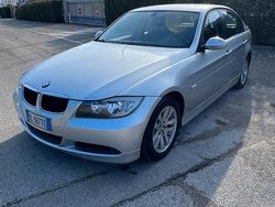 Grigio Usata 2008 BMW 320 Tre volumi | 6990 € (Buon prezzo)