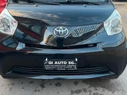 Nero Usata 2010 Toyota iQ Due volumi | 7800 € (Buon prezzo)