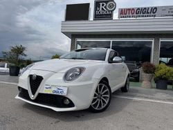 Bianco Usata 2017 Alfa Romeo MiTo Super Due volumi | 9500 € (Buon prezzo)