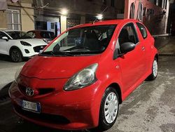 Usata 2008 Toyota Aygo Due volumi | 2950 € (Ottimo prezzo)