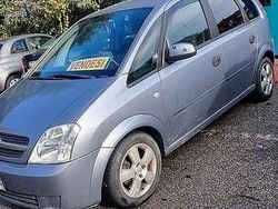 Grigio Usata 2004 Opel Meriva Monovolume | 1800 €