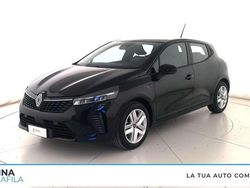 Nero Nuova 2025 Renault Clio V Evolution Tre volumi | 13.300 € (Super prezzo)