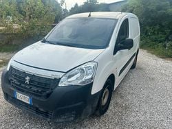 Usata 2017 Peugeot Partner Monovolume | 3700 € (Super prezzo)