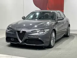 Grigio Usata 2017 Alfa Romeo Giulia Veloce Tre volumi | 25.400 € (Buon prezzo)