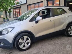 Argento metallizzato Usata 2015 Opel Mokka SUV | 6900 € (Buon prezzo)