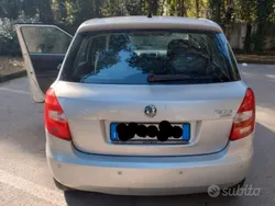 Usata 2009 Skoda Fabia Due volumi | 2290 € (Buon prezzo)