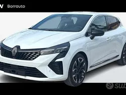 Nuova 2025 Renault Clio V Techno Tre volumi | 17.700 € (Buon prezzo)
