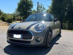 Nero Usata 2019 Mini Cooper Due volumi | 17.900 € (Buon prezzo)