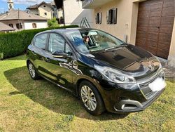Usata 2015 Peugeot 208 Allure Due volumi | 8000 € (Cara)