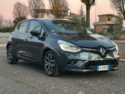 Grigio Usata 2017 Renault Clio IV Tre volumi | 7600 € (Buon prezzo)