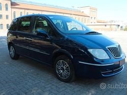 Blu Usata 2008 Lancia Phedra Monovolume | 3500 € (Buon prezzo)