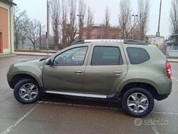Usata 2014 Dacia Duster Lauréate SUV | 7500 € (Buon prezzo)