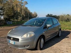 Grigio Usata 2005 Fiat Grande Punto Due volumi | 3400 € (Cara)