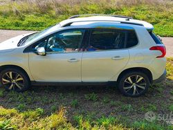 Bianco Usata 2014 Peugeot 2008 SUV | 11.100 € (Molto cara)