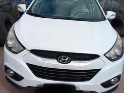 Bianco Usata 2010 Hyundai ix35 SUV | 2000 €