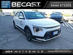 Bianco pastello Usata 2025 Kia Niro Style SUV | 31.900 € (Buon prezzo)