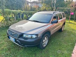 Grigio Usata 2001 Volvo XC70 Tre volumi | 8900 € (Molto cara)