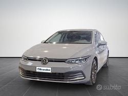 Grigio Usata 2021 VW Golf Style Tre volumi | 21.346 € (Ottimo prezzo)